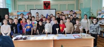 14 марта 2026 года в Информационно-правовом библиотечном центре «Интеллект» прошли соревнования по шахматам среди школьников и ветеранов города Вязники и Вязниковского района.